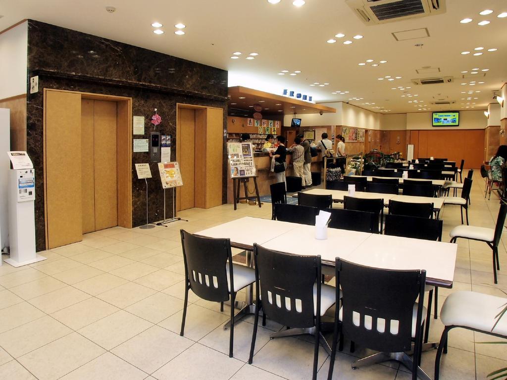 Toyoko Inn Hokkaido Sapporo-Eki Kita-Guchi Exterior photo